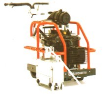 轻型混凝土初凝道路切割机——Soff-Cut 4000